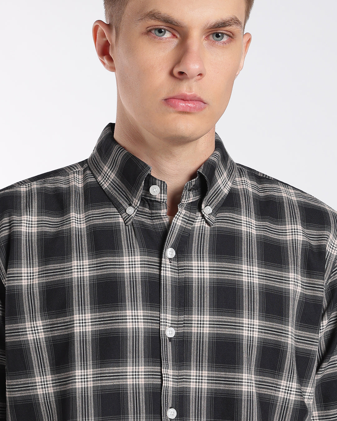 Charcoal & Cream Button-Down Plaid Regular Fit Shirt